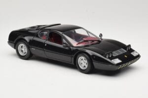 Ferrari 365 GT4/BB Svart Kyosho 1:18 08173K Metall — bild 6 av 8