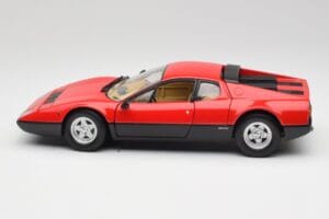 Ferrari 365 GT4/BB Röd Kyosho 1:18 08173R Metall — bild 4 av 8
