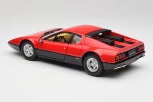 Ferrari 365 GT4/BB Röd Kyosho 1:18 08173R Metall — bild 7 av 8