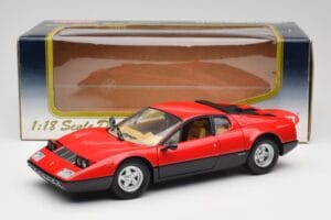 Ferrari 365 GT4/BB Röd Kyosho 1:18 08173R Metall — bild 8 av 8