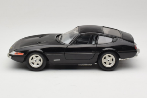 Ferrari 365 GTB/4 Daytona Svart Techno Giodi 1:18 40011-B2 Metall — bild 4 av 8