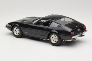 Ferrari 365 GTB/4 Daytona Svart Techno Giodi 1:18 40011-B2 Metall — bild 7 av 8