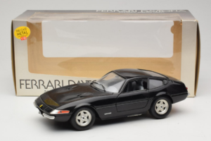 Ferrari 365 GTB/4 Daytona Svart Techno Giodi 1:18 40011-B2 Metall — bild 8 av 8