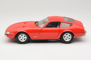 Ferrari 365 GTB/4 Daytona Röd Techno Giodi 1:18 40011-P2 Metall — bild 4 av 8