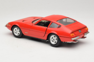 Ferrari 365 GTB/4 Daytona Röd Techno Giodi 1:18 40011-P2 Metall — bild 7 av 8