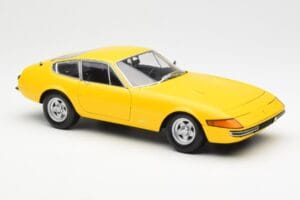 Ferrari 365 GTB/4 Daytona Gul Kyosho 1:18 08162Y Metall — bild 6 av 8