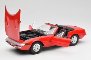 Ferrari 365 GTS Röd Solido 1:18 8017 Metall — bild 2 av 8