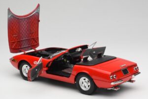 Ferrari 365 GTS Röd Solido 1:18 8017 Metall — bild 5 av 8