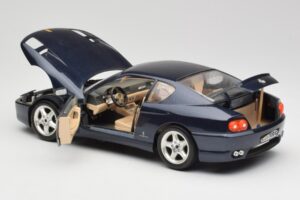 Ferrari 456 GT Blå Bburago 1:18 3036 Metall — bild 7 av 8