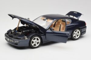 Ferrari 456 GT Blå Bburago 1:18 3036 Metall — bild 8 av 8