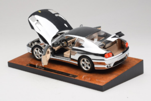Ferrari 456 GT Chrome Silver Bburago 1:18 3746-R1 Metall — bild 5 av 8