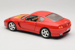 Ferrari 456 GT Ferrari Model Club Röd Bburago 1:18 3036-P1 Metall — bild 7 av 8