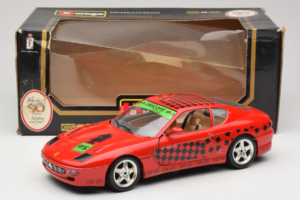 Ferrari 456 GT Interconti Car HiFi Röd Bburago 1:18 3036-D Metall — bild 8 av 8