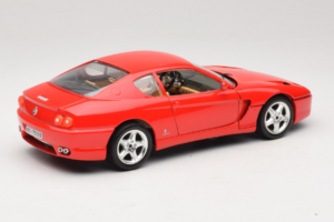 Ferrari 456 GT Röd Bburago 1:18 3046-R1 Metall — bild 3 av 8