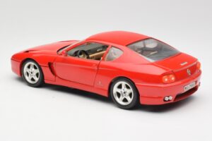 Ferrari 456 GT Röd Bburago 1:18 3036-M1 Metall — bild 7 av 8