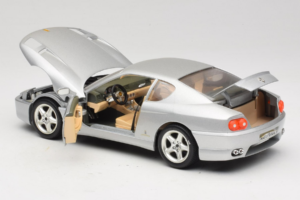 Ferrari 456 GT Silver Bburago 1:18 3336-S1 Metall — bild 5 av 8