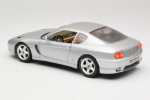 Ferrari 456 GT Silver Bburago 1:18 3336-S1 Metall — bild 7 av 8