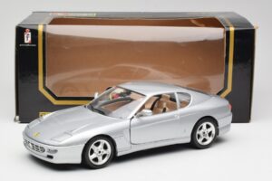 Ferrari 456 GT Silver Bburago 1:18 3036-M2 Metall — bild 8 av 8
