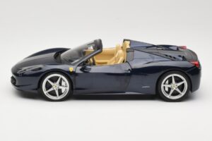 Ferrari 458 Italia Spider Dark Blue Metallic Hot Wheels 1:18 X5529 Metall — bild 4 av 8