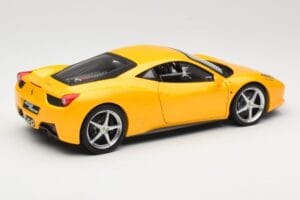 Ferrari 458 Italia Gul Hot Wheels 1:18 P9894 Metall — bild 3 av 8