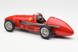 Ferrari 500 F2 #1 A. Ascari F1 Double World Champion 1952-1953 CMC 1:18 M-056 Metall — bild 5 av 6