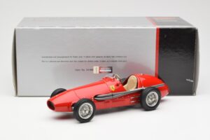 Ferrari 500 F2 #1 A. Ascari F1 Double World Champion 1952-1953 CMC 1:18 M-056 Metall — bild 6 av 6