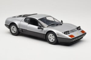 Ferrari 512BB Silver Kyosho 1:18 08171S Metall — bild 6 av 8