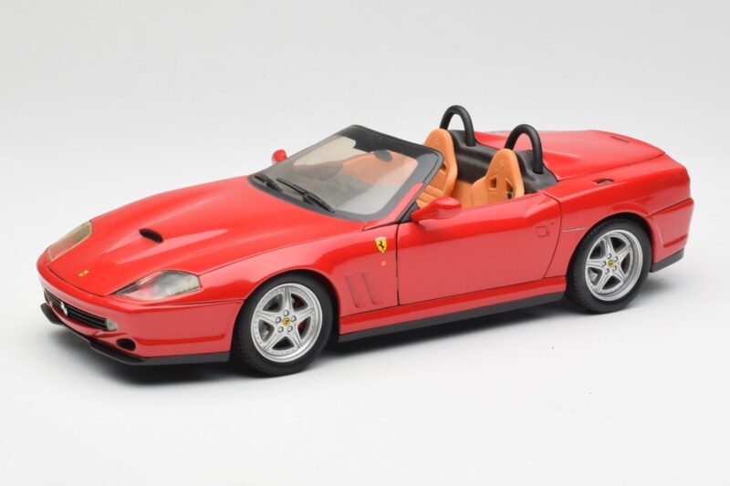 Ferrari 550 Barchetta Pininfarina Röd Bburago 1:18 327660 Metall