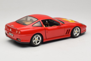 Ferrari 550 Maranello 22 Jahre Ferrari Model Club Röd Bburago 1:18 3064-P2 Metall — bild 3 av 8