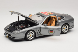 Ferrari 550 Maranello 25 Ferrari Model Club Silver Bburago 1:18 3344-S1 Metall — bild 2 av 7