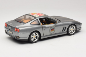 Ferrari 550 Maranello 25 Ferrari Model Club Silver Bburago 1:18 3344-S1 Metall — bild 3 av 7