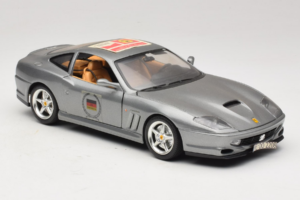 Ferrari 550 Maranello 25 Ferrari Model Club Silver Bburago 1:18 3344-S1 Metall — bild 5 av 7