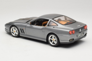 Ferrari 550 Maranello 25 Jahre Ferrari Model Club Silver 2:a Version Bburago 1:18 3064-S1 Metall — bild 7 av 8