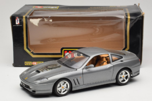 Ferrari 550 Maranello 25 Jahre Ferrari Model Club Silver 2:a Version Bburago 1:18 3064-S1 Metall — bild 8 av 8