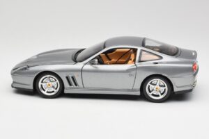 Ferrari 550 Maranello Silver Bburago 1:18 3344 Metall — bild 4 av 8