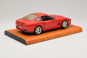 Ferrari 550 Maranello Technik Museum Speyer Edition Bburago 1:18 B001 Metall — bild 3 av 8