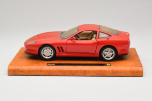 Ferrari 550 Maranello Technik Museum Speyer Edition Bburago 1:18 B001 Metall — bild 4 av 8