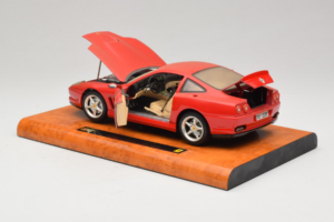Ferrari 550 Maranello Technik Museum Speyer Edition Bburago 1:18 B001 Metall — bild 5 av 8