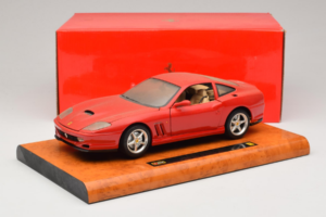 Ferrari 550 Maranello Technik Museum Speyer Edition Bburago 1:18 B001 Metall — bild 8 av 8