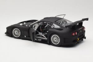 Ferrari 575 GTC GT1 2004 Kyosho 1:18 08391B Metall — bild 5 av 8