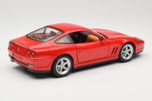 Ferrari 575M Maranello Röd Hot Wheels 1:18 54937 Metall — bild 3 av 8