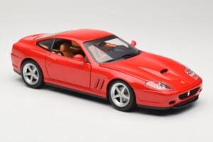 Ferrari 575M Maranello Röd Hot Wheels 1:18 54937 Metall — bild 6 av 8