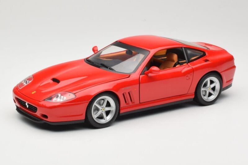 Ferrari 575M Maranello Röd Hot Wheels 1:18 54937 Metall