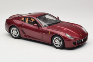 Ferrari 599 GTB Fiorano Mörkröd Hot Wheels 1:18 M1200 Metall — bild 6 av 8
