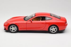 Ferrari 612 Scaglietti Rosso Corsa Hot Wheels 1:18 B6047 Metall — bild 4 av 8
