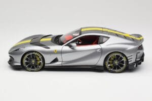 Ferrari 812 Competizione Grigio Coburn Bburago 1:18 18-01647 Metall — bild 4 av 8