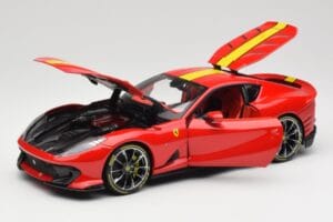 Ferrari 812 Competizione Rosso Corsa Med Gula Ränder Bburago 1:18 18-16915 Metall — bild 2 av 8