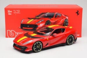 Ferrari 812 Competizione Rosso Corsa Med Gula Ränder Bburago 1:18 18-16915 Metall — bild 8 av 8