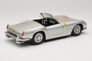 Ferrari California Cabriolet Silver Tonka 1:18 01109-S1 Metall — bild 3 av 8