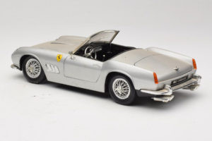 Ferrari California Cabriolet Silver Tonka 1:18 01109-S1 Metall — bild 7 av 8